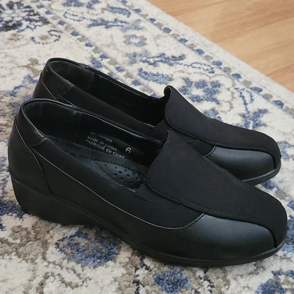 Shoes - Picture 2 of 2